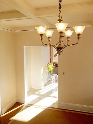 Rented by Zikos Realty Services | media 32