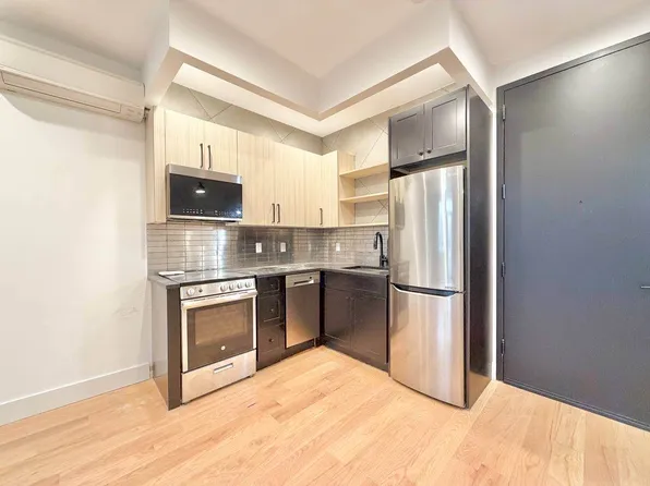 102 Central Avenue image 10 of 15