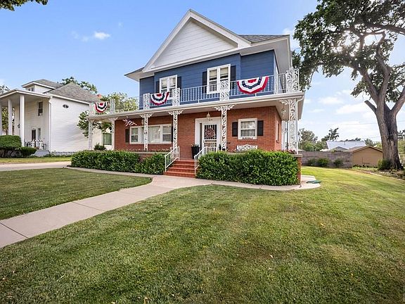 4th image of 814 Raton Ave