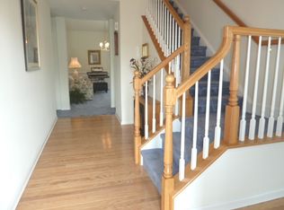 9 Lady Slipper Ln, Langhorne, PA 19047