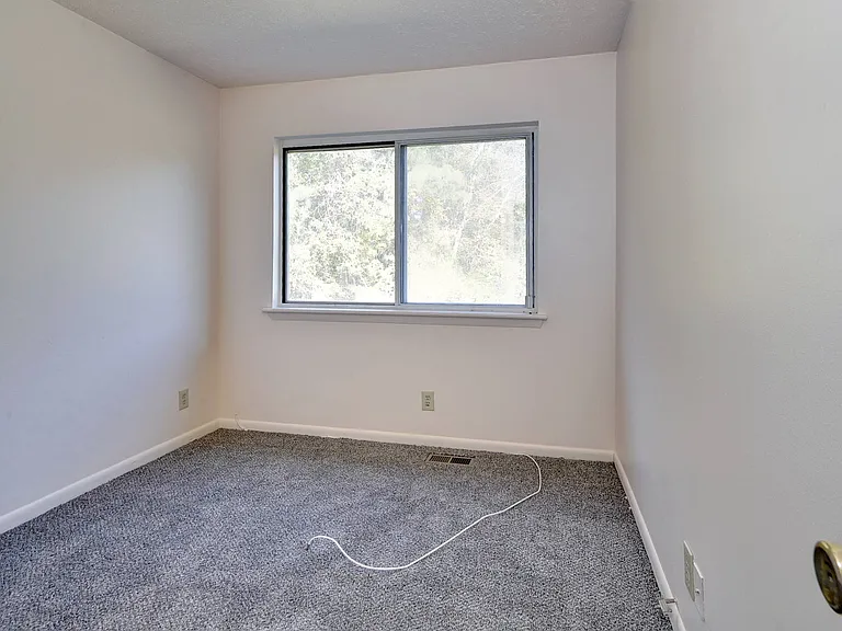4043 Midlands Rd — Photo 19