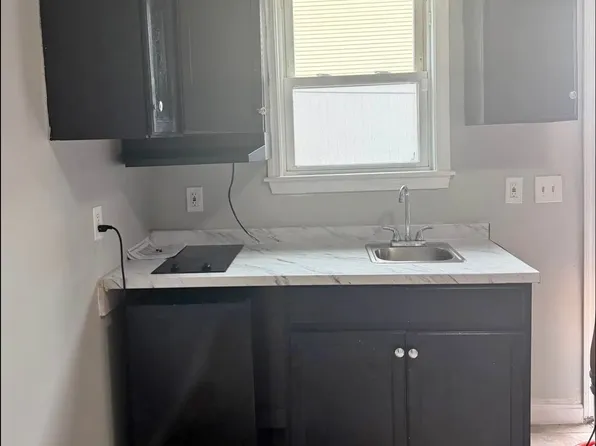 26-30 Pleasant St #1, Lawrence, MA 01841
