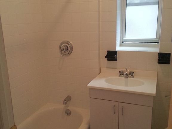 3rd image of 15075 87th Ave #5