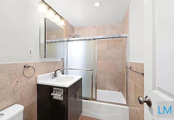 5th image of 217 E Houston St APT 5W