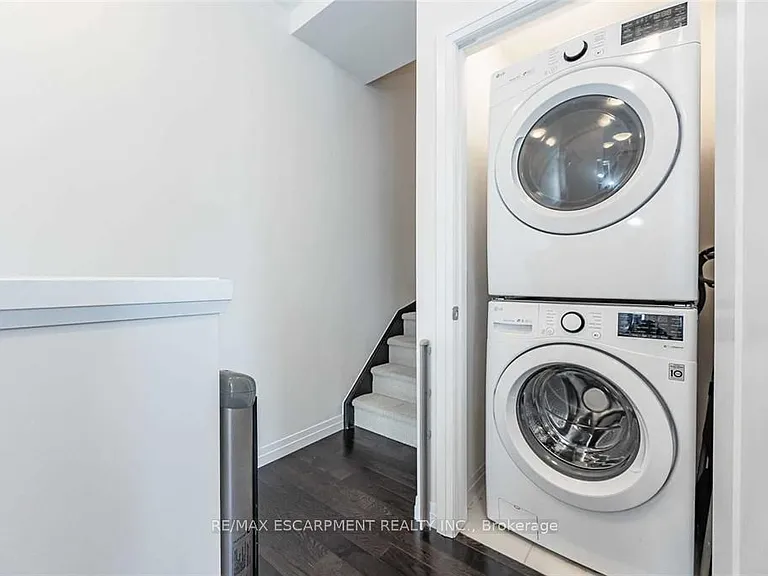 10 Showers Ln — Photo 33