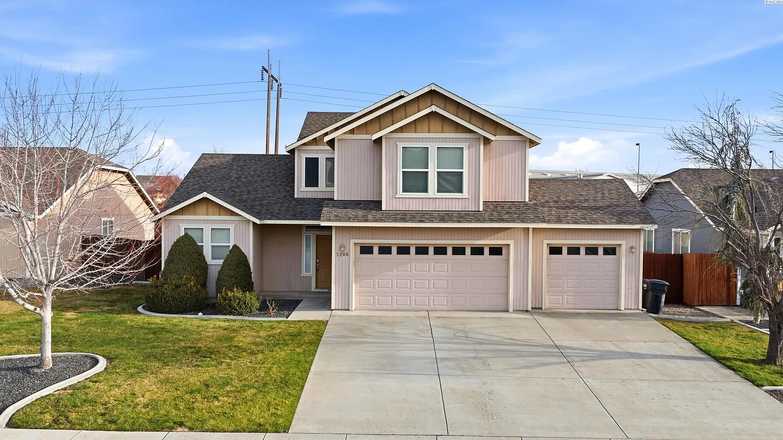 5206 Spirea Dr photo 1