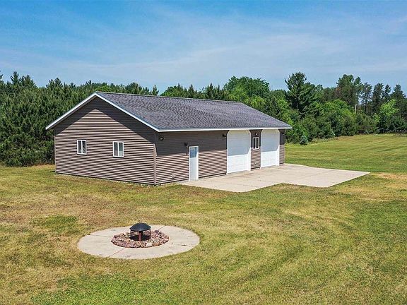 3rd image of 1065 Sunny Ridge Cir