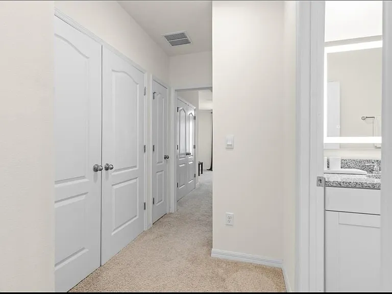 Reena Dr — Photo 14