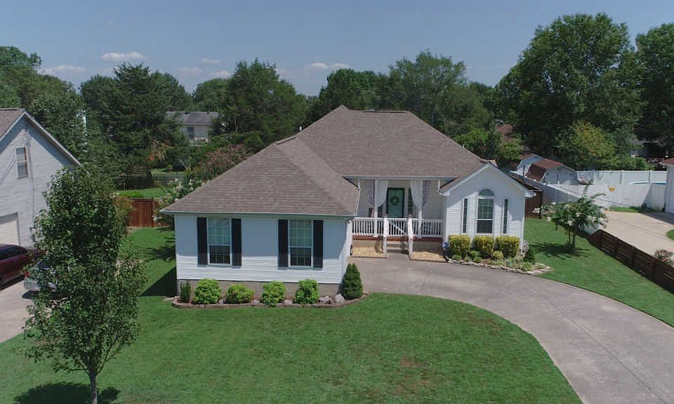 1st image of 210 Blue Lake Ln