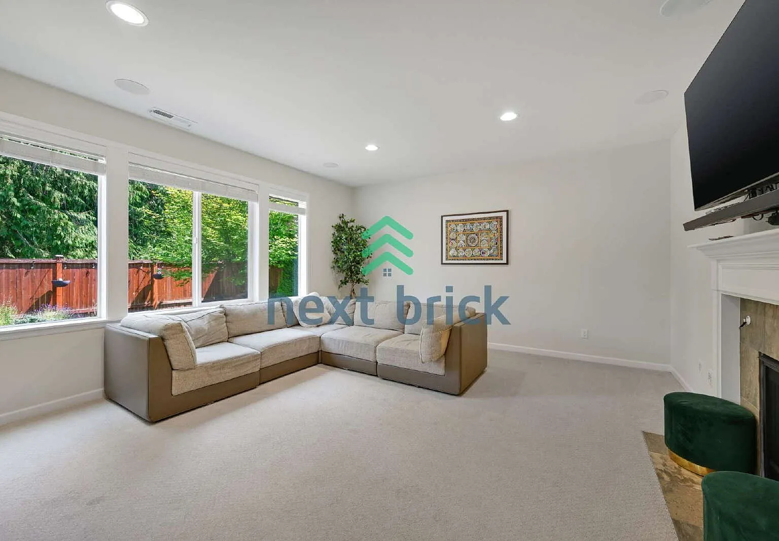 "Spacious 5-Bedroom Retreat with 3 Full Baths in Snohomish 3,350 Sq Ft of Comfortable Living!" — Photo 2