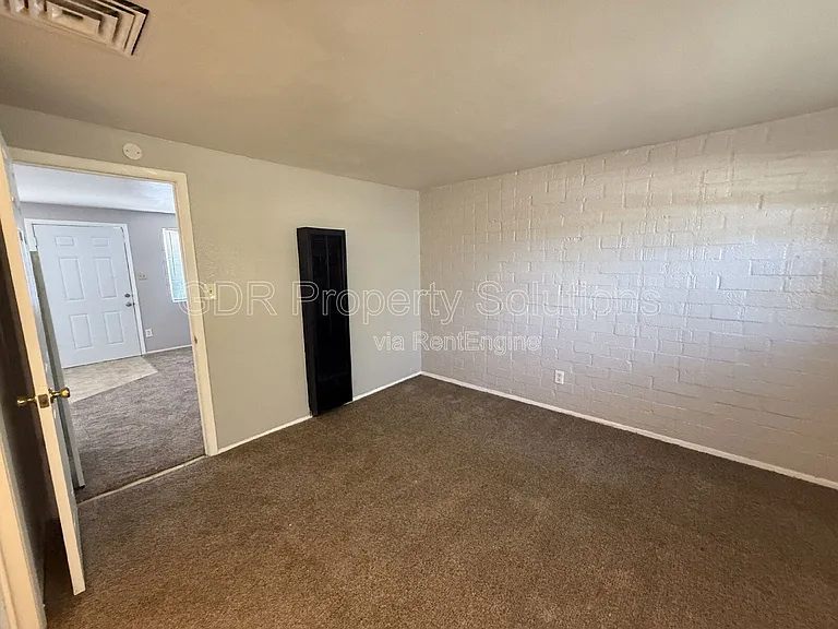 1200 Coal Ave SW #10 — Photo 13