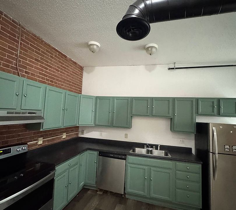 2nd image of 246 W 3rd St #3