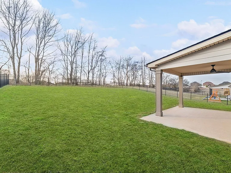 361 Frontier Dr — Photo 20