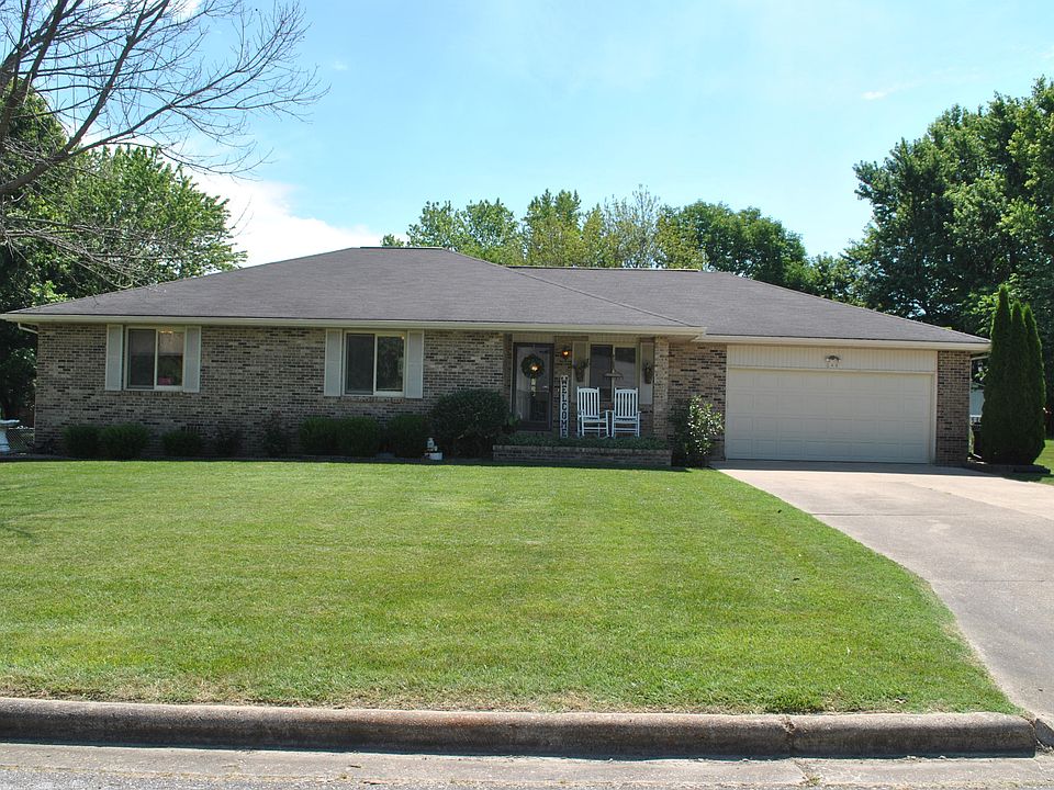 1st image of 461 Forest Dr