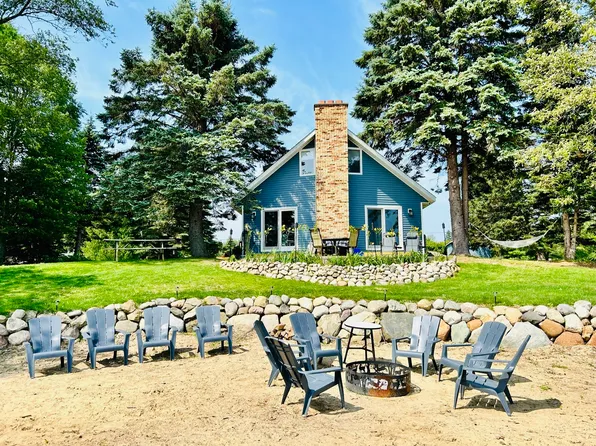 7686 Lighthouse Rd, Port Hope, MI 48468