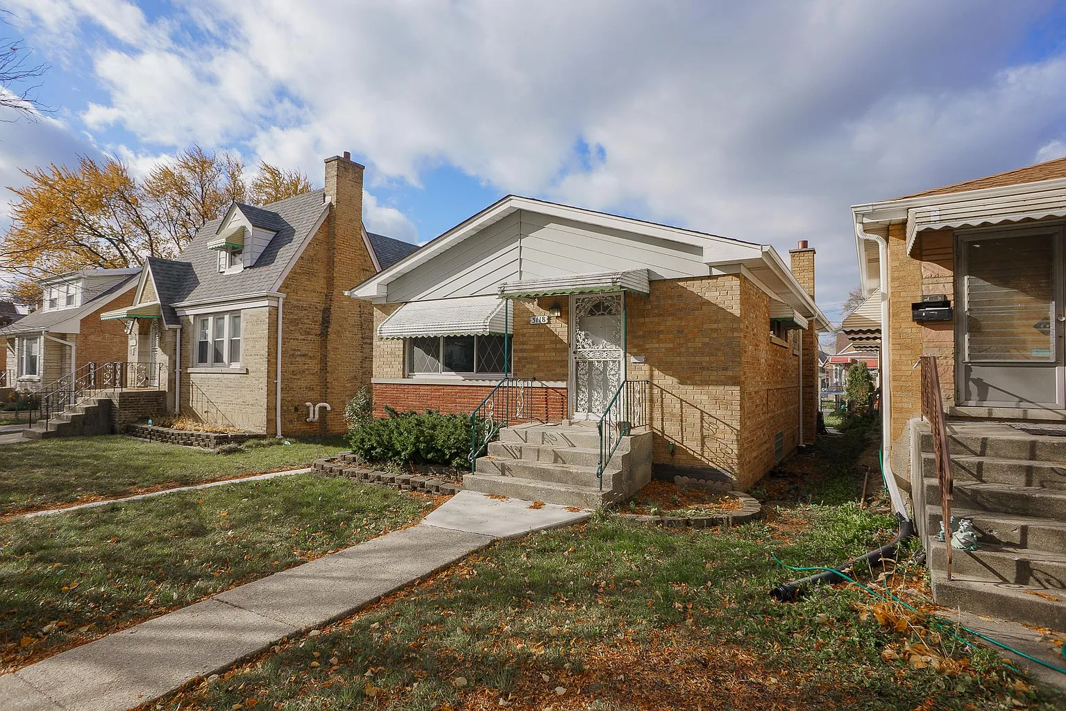 3118 N Oak Park Ave photo 1