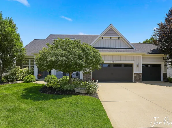 7250 Rosie Shores Dr, Byron Center, MI 49315