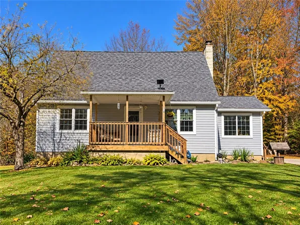 1027 Pump Station Rd, Titusville, PA 16354