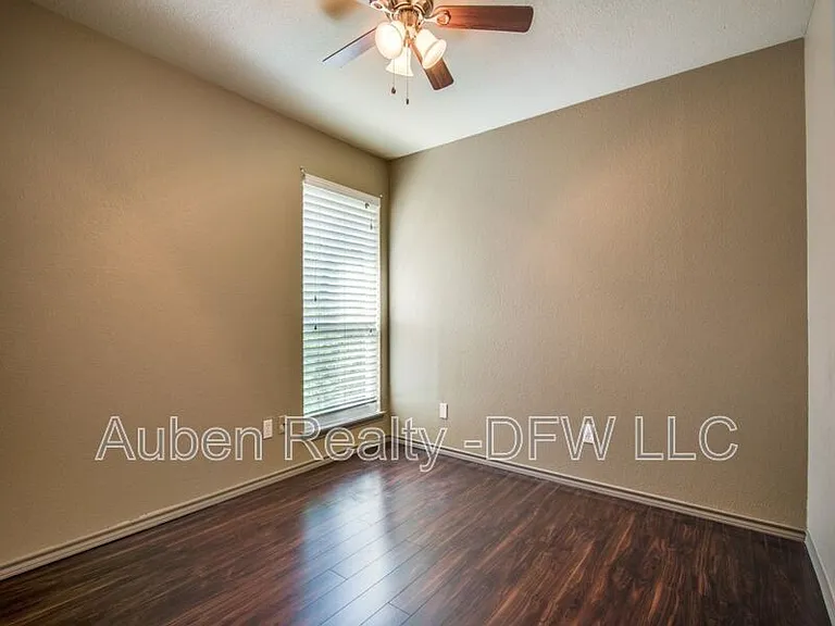 7716 Sable Ln — Photo 13