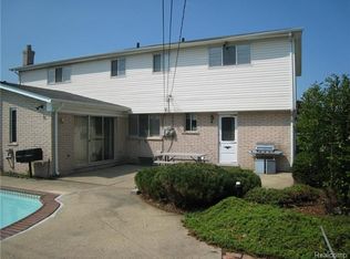36240 Gregory Dr, Sterling Heights, MI 48312