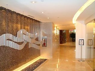 3rd image of 15901 Collins Ave APT 2706