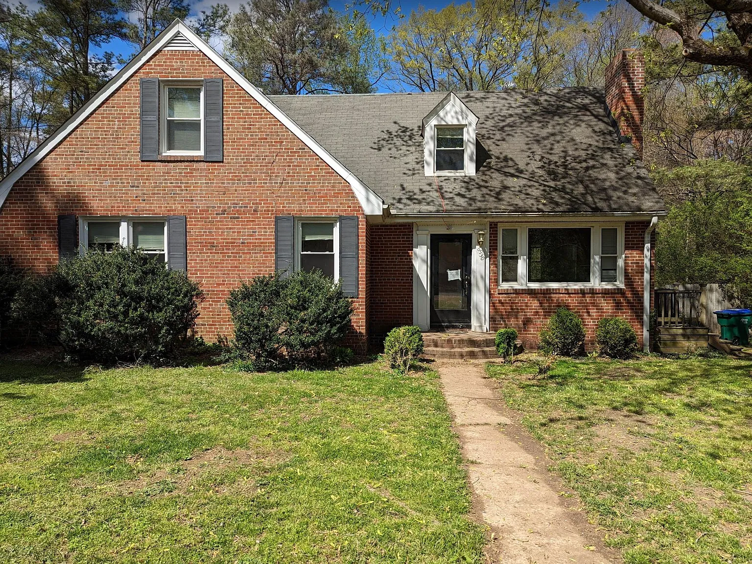 2 bed, $1,400 — Photo 1