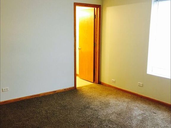 3rd image of 7910 S Greenwood Ave #2