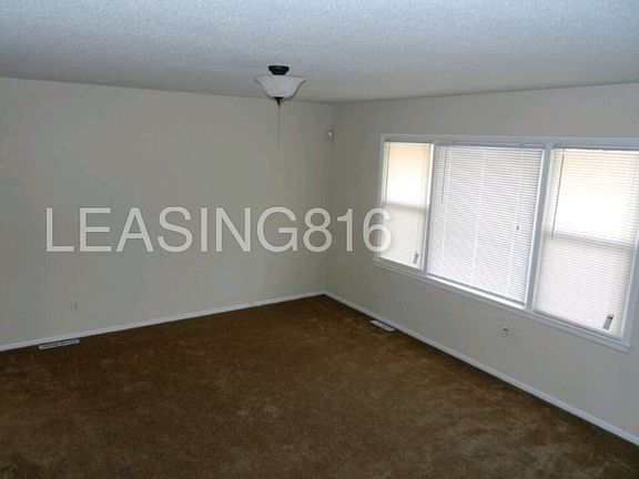 4th image of 9208 Marsh Ave