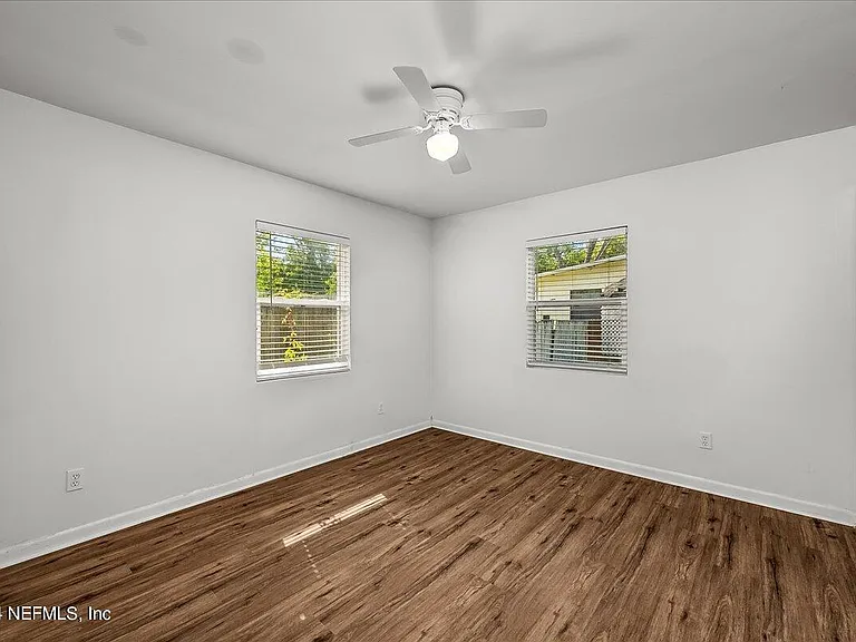 3919 Skycrest Dr — Photo 61