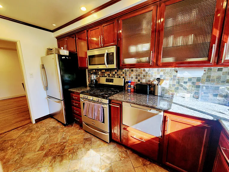 1222 Princeton St #18 — Photo 12
