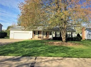 410 Cabot Dr, Akron, OH 44333