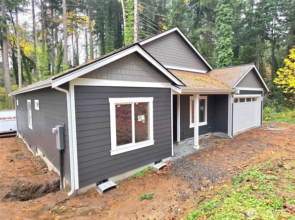5009 113th Avenue Ct E, Edgewood, WA 98372
