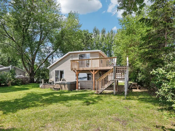 5074 Cannon Lake Trl, Faribault, MN 55021