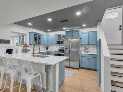 324 E Hughes Ave, Des Moines, IA, 50315