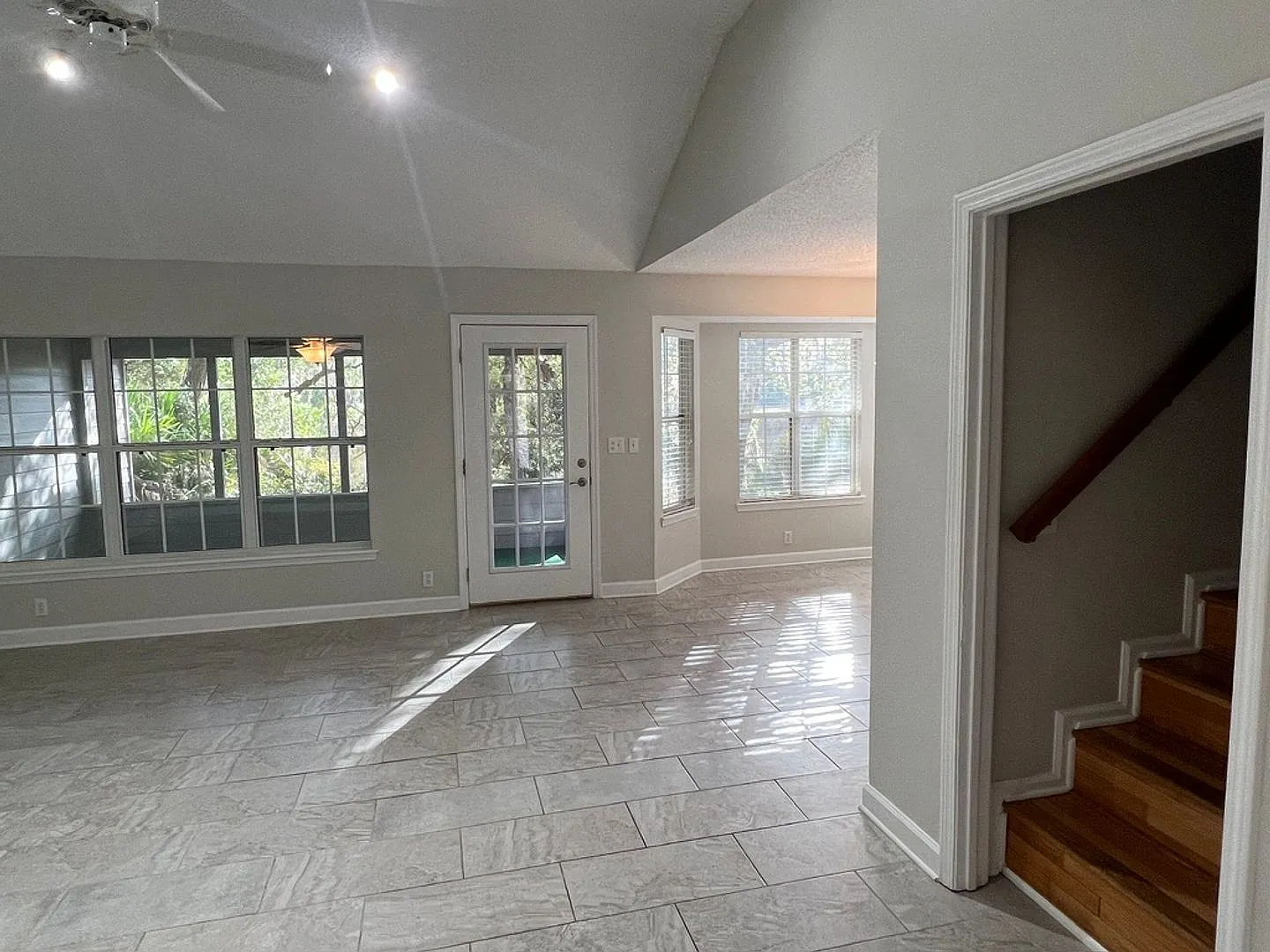 5BR/3BA Two Story Home For Rent — Photo 4