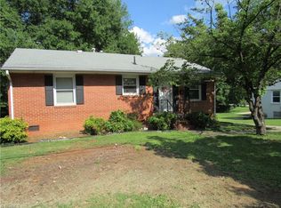 2702 Summit Ave, Greensboro, NC 27405