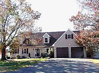 222 Weaver Dr, Lititz, PA 17543