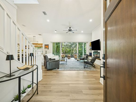 3rd image of 45 Beach Wood Rd