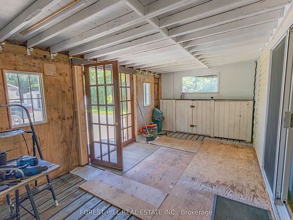 4th image of 25955 Maple Beach Rd