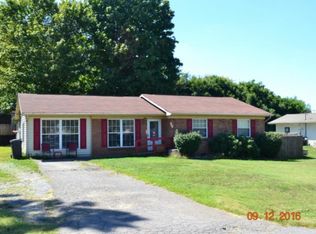 840 Lafollette Dr, Maryville, TN 37801