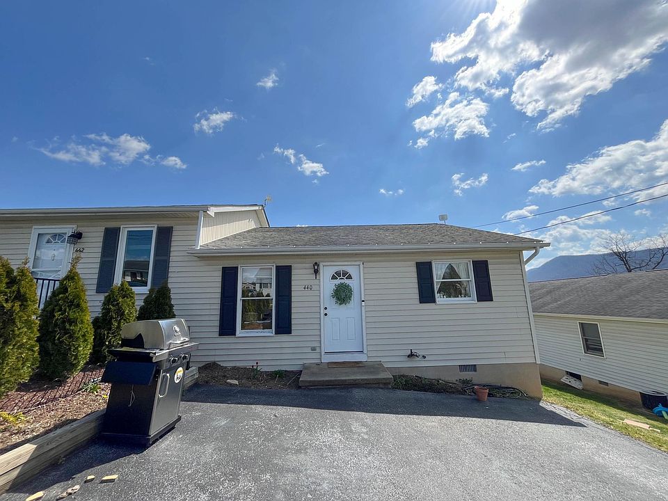 1st image of 440 Pleasant View Dr