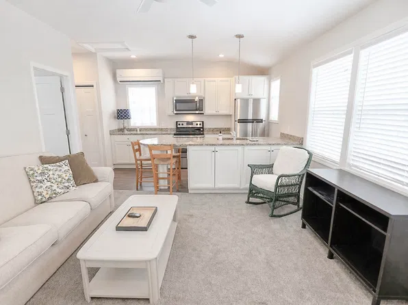 919 S Union St, Traverse City, MI 49684