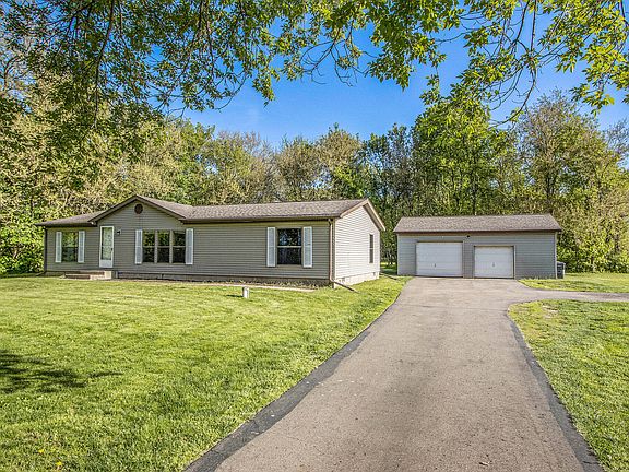 2nd image of 115 E Xy Ave