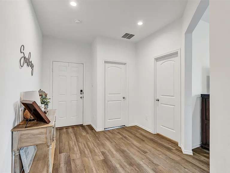 1012 Llano Trl — Photo 11