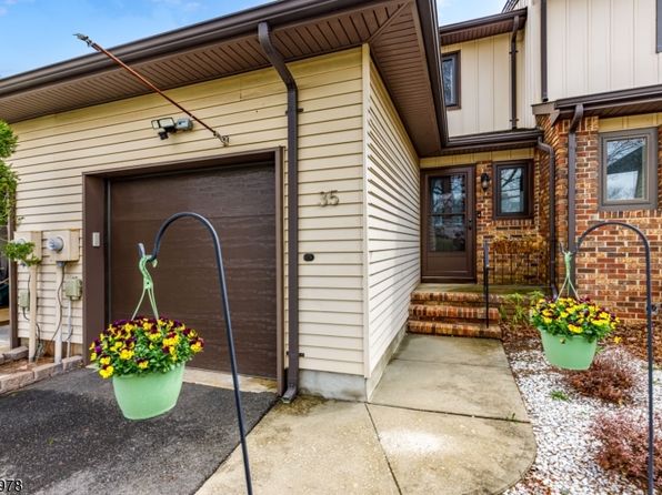 35 Manchester Rd, Raritan Twp., NJ 08822