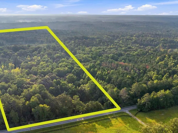 8010 Campbellton Redwine Rd, Chattahoochee Hills, GA 30268