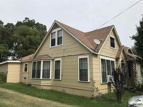 3rd image of 112 Yates St