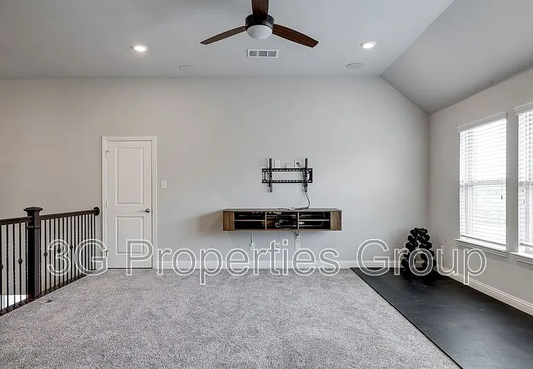 3521 Camden Ct — Photo 29