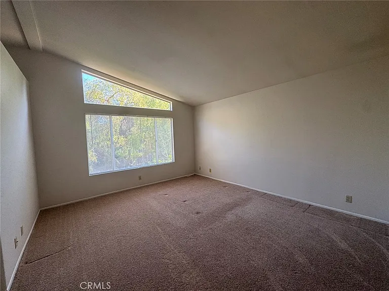 2121 Sun Ridge Dr — Photo 9