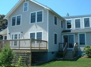9 Holland Rd, Sagamore Beach, MA 02562